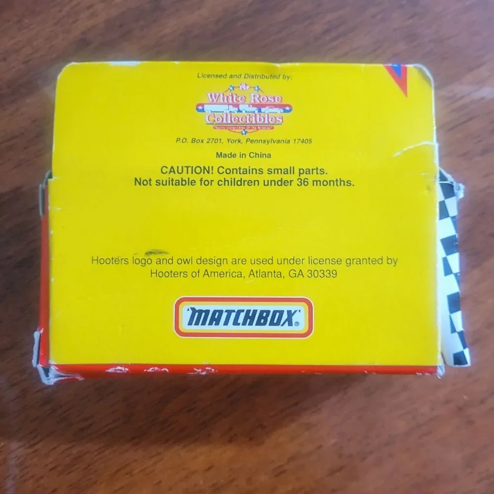Nascar Ltd Ed Matchbox 1994 Racing Super Stars #19 Hooter's Race Car Open Box